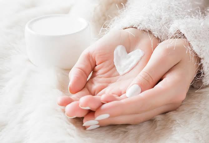 Read more about the article 7 Winter Skincare Tips that you must definitely know